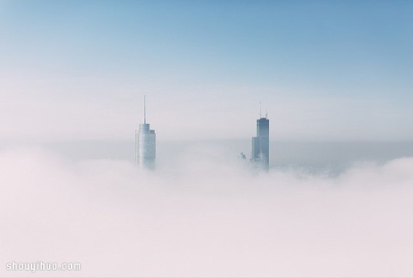 The citys beautiful sigh is shrouded in fog, the windy city of Chicago