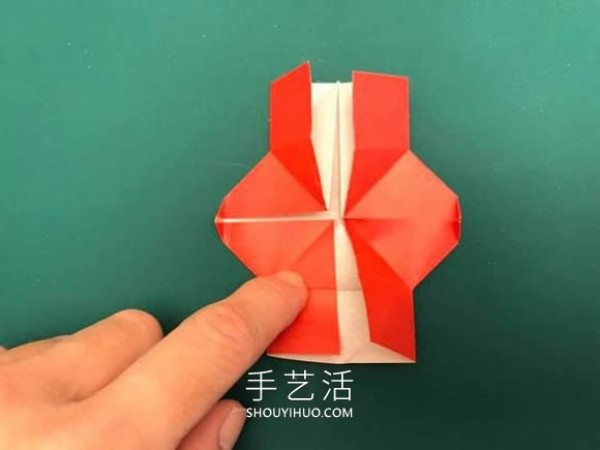 The illustrated tutorial on how to fold a handmade origami lantern is simple and cute