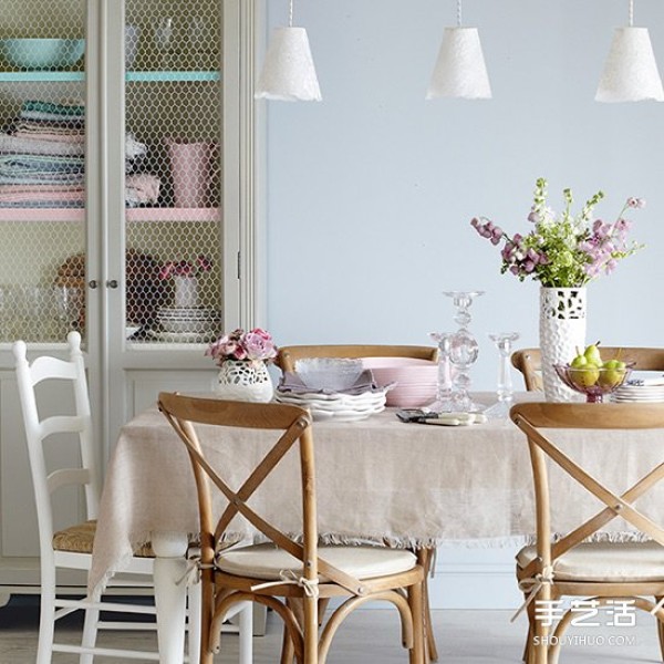 Dreamy girly style home decoration design with clean and bright colors