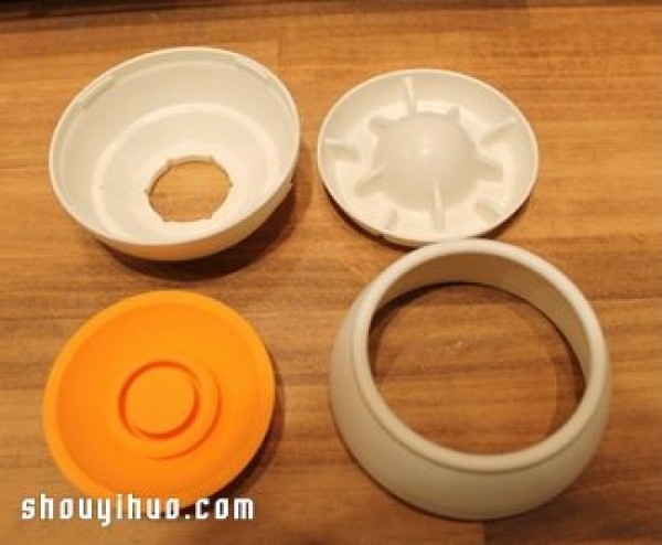 Oppo Food Ball is a tumbler bowl for dogs to eat slowly