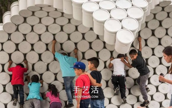 Installation art made with buckets calls for solutions to urban parking chaos