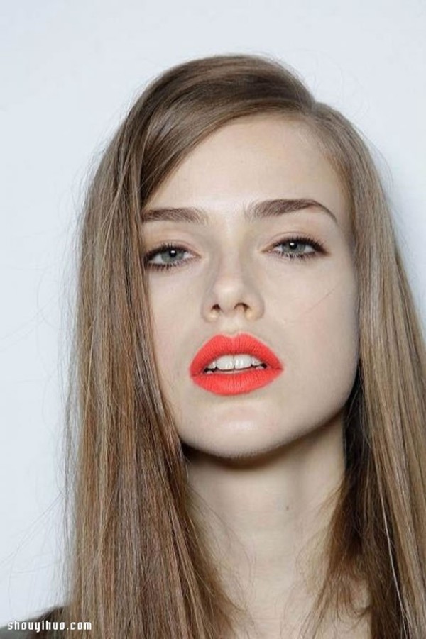 Boldly try bright lip gloss to add sexy highlights to your makeup