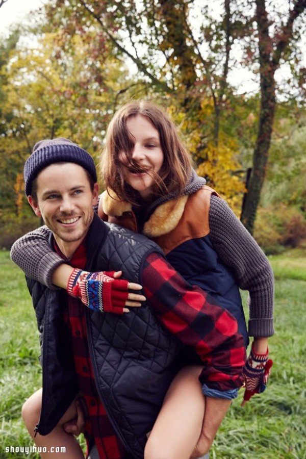 Urban Outfitters Supermodel Couples Sweet Christmas Catalog