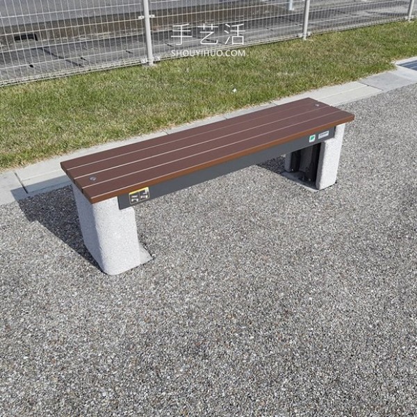 Japanese stove bench! A disaster prevention design that turns the chair surface into a stove