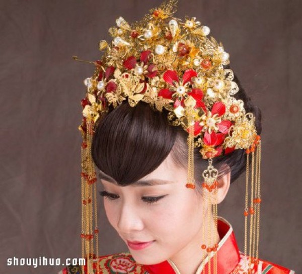 The gorgeous Chinese-style retro wedding bridal headwear is so beautiful! 