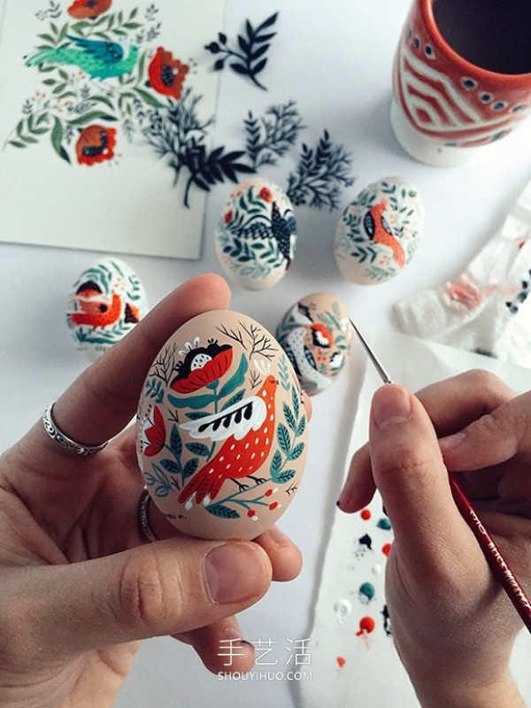 Wooden Easter eggs with the fragrance of birds and flowers! Full of Uzbek style