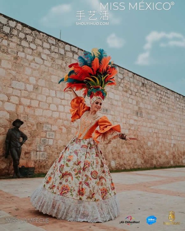 Miss Mexico wears traditional clothes to shoot fashion shoots, gorgeous and stunning! 