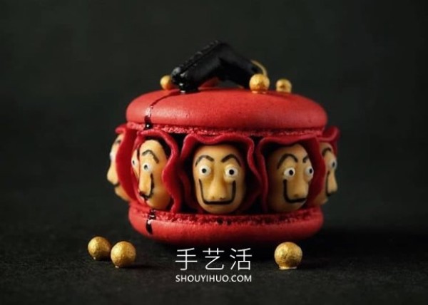 She transforms ordinary macarons into exquisite edible sculptures! 