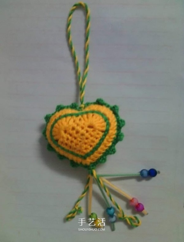 Simple crochet tutorial: How to knit woolen love charms