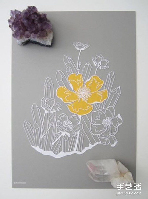 Flowers+Crystal=? The healing paper-cut art is so beautiful! 