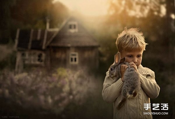 Appreciation of heart-warming photography of a cute little boy and animals