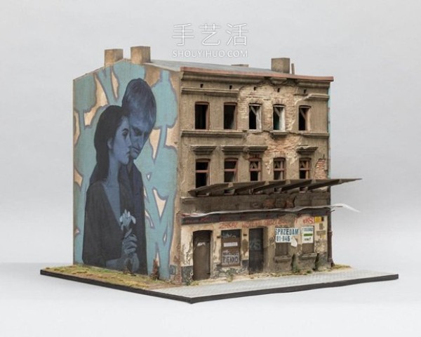 Appreciation of some works of miniature art exhibition of 30 artists from around the world