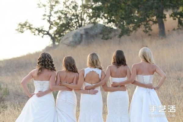 Happiness: Taking wedding photos and holding a wedding with your best friend