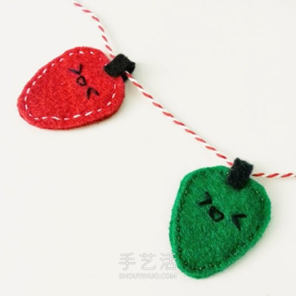 Illustrated tutorial on how to decorate your homemade cute felt Christmas lights