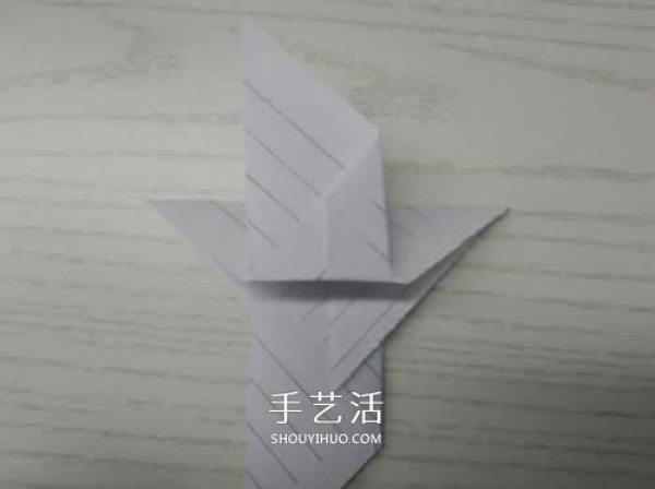 Kindergarten handmade origami tutorial, the simplest illustration of folding a dove of peace