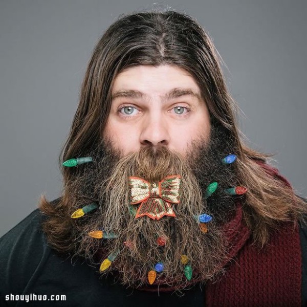 12 Weird Christmas Beards for Bearded Men to DIY! 