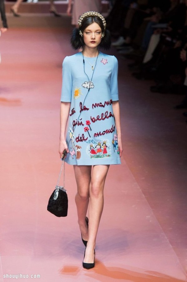 Dolce & Gabbana 2015 Autumn and Winter Fashion: An Ode to Mothers Love