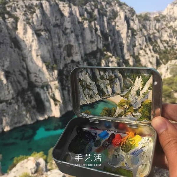 The world of oil paintings in a tin box of mints takes away the most beautiful scenery