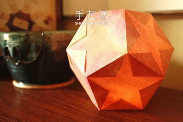 Tutorial on how to make a polyhedral lantern with watercolor paper