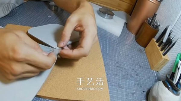 Handmaking Tutorial of Homemade Simple and Fashionable Leather Tissue Box