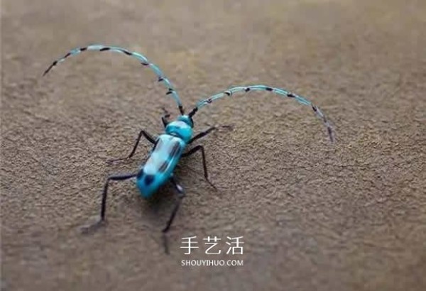 The extremely realistic insect glass sculpture is restored one to one! 