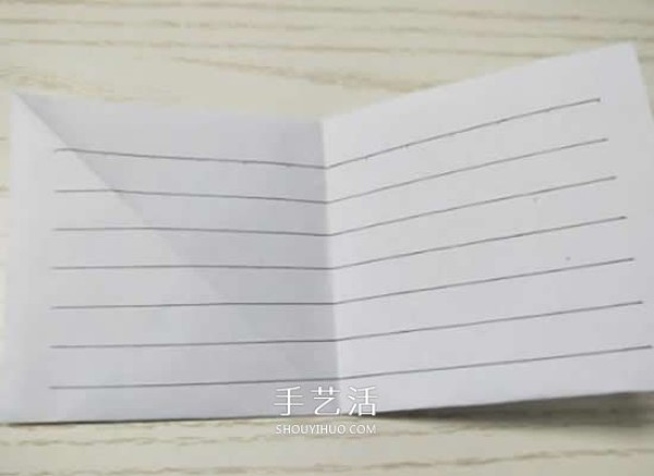 Kindergarten origami tutorial: Illustration of the simplest paper wallet folding method