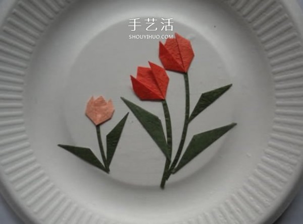 Illustration of the simplest method of making origami tulip stickers