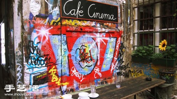 The art graffiti areas in Berlins old alleys that cannot be missed