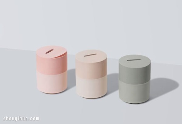 Memo Bank is a piggy bank and a creative design of sticky notes