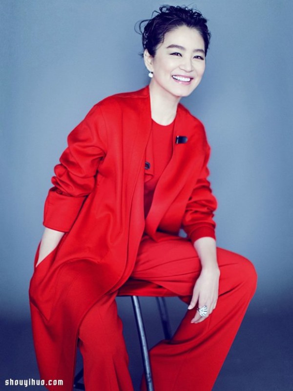 Brigitte Lin, who has just turned 60, has a goddess style tempered by time