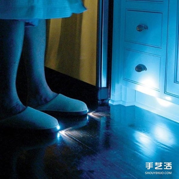 A gadget specially invented for lazy people. It is really convenient and labor-saving! 