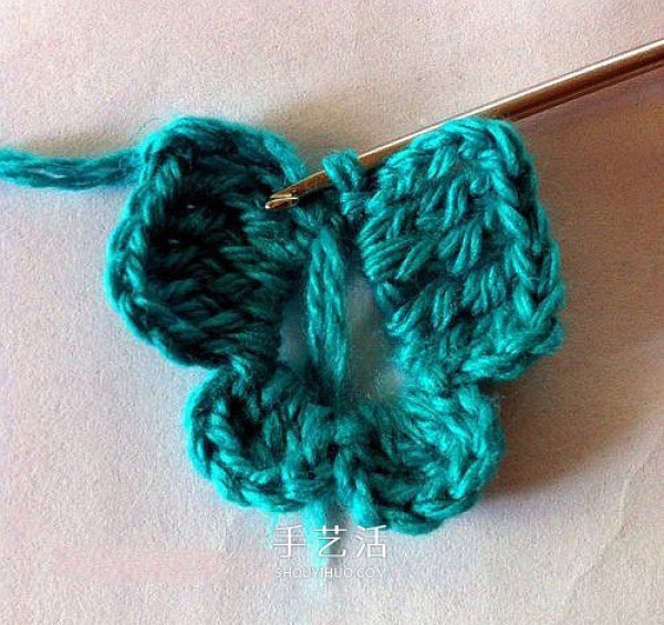 How to Knit a Wool Butterfly Illustrated with the Steps of Knitting a Crochet Butterfly