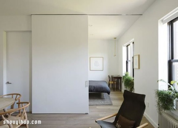 66 square meters small apartment is decorated into a simple living space for 3+1 people