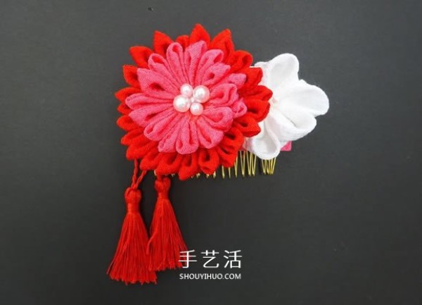 Illustrated tutorial on making a Japanese-style flower hair comb