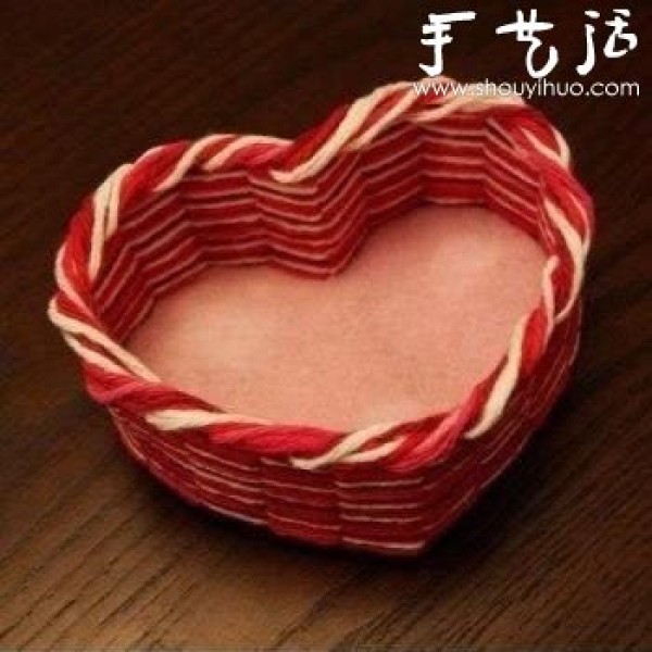 How to make a heart-shaped storage basket by hand