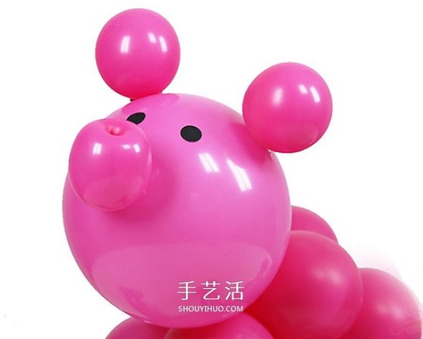 Illustrated balloon styling tutorial: Make a cute little pink pig step by step