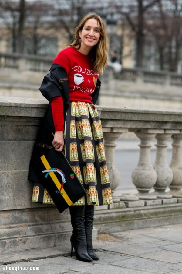 Womens Novelty Bags Appearing in Fashion Street Photos