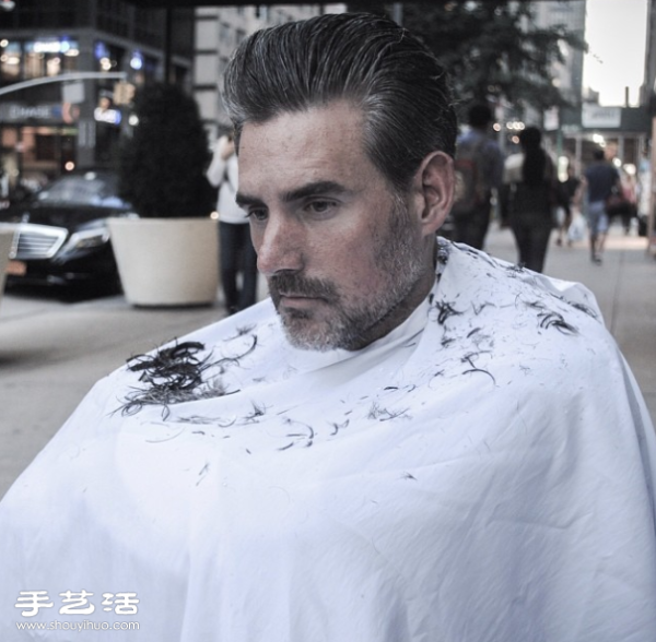 Mark Bustos, a benevolent barber who walks the streets of New York