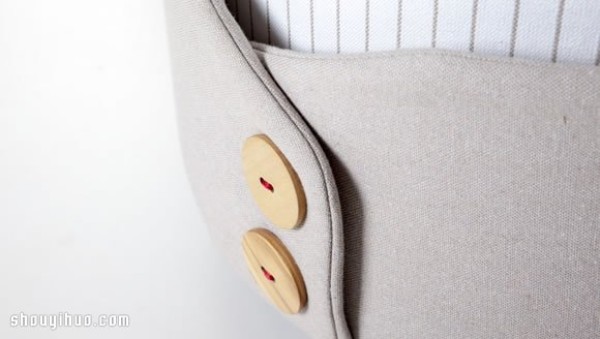 Polsinos cute and creative stool design for wearing a suit