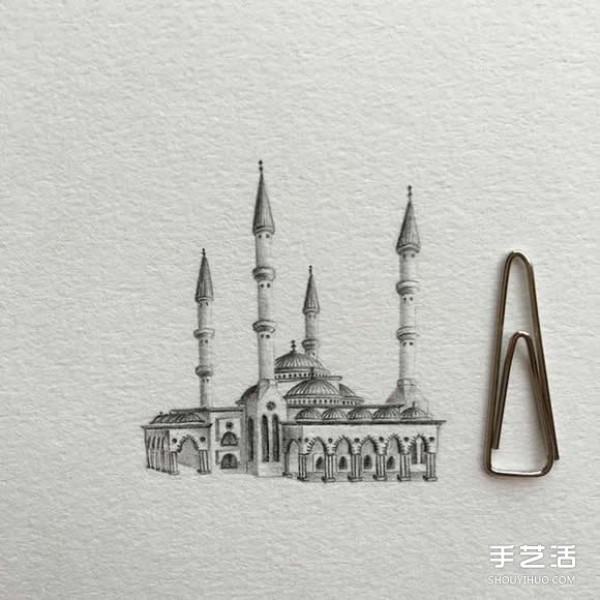 Feel the solemnity and magnificence of the mosque and the extremely delicate architectural pencil sketch