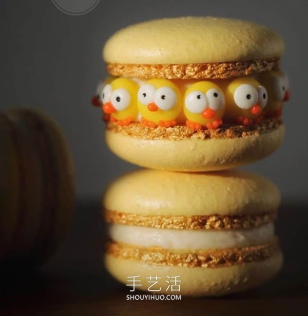 She transforms ordinary macarons into exquisite edible sculptures! 