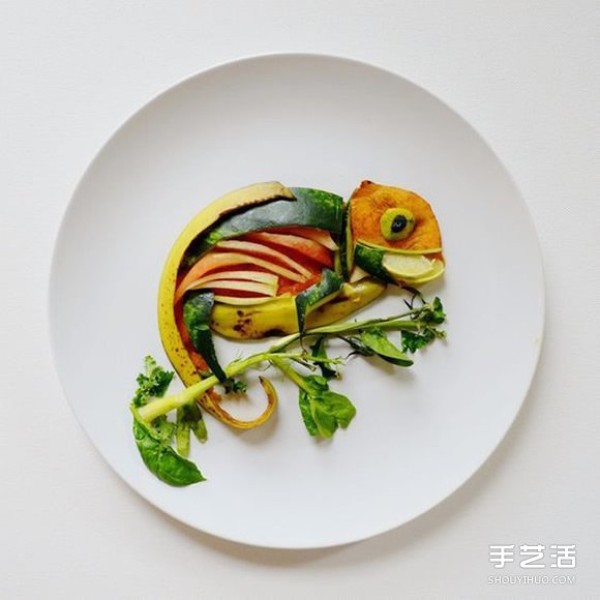 Artistic creative DIY on the plate allows the ingredients to be arranged in beautiful patterns