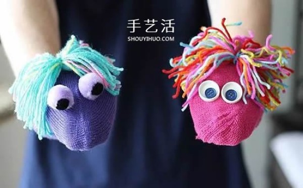 Its so easy to transform gloves and socks into hand puppets and make homemade cloth toys