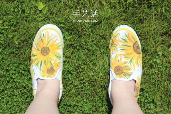 Tutorial on how to draw canvas shoes, draw Van Goghs sunflowers on the shoes