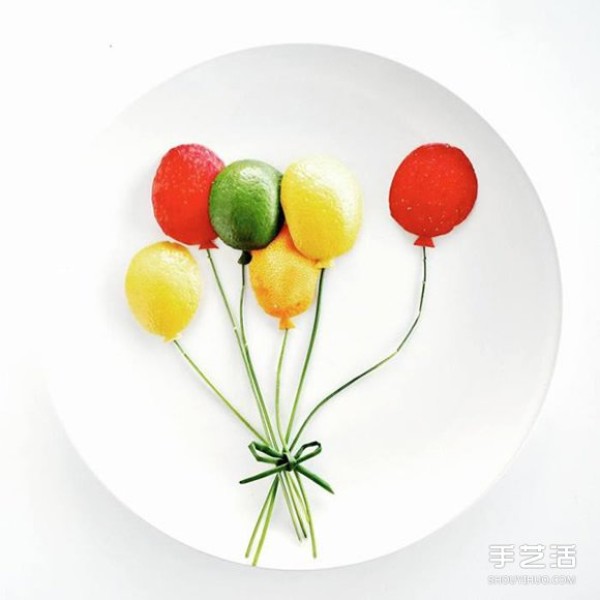 Artistic creative DIY on the plate allows the ingredients to be arranged in beautiful patterns