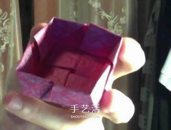 How to fold a Korean-style rose gift box, including the folding method of the lid and box body