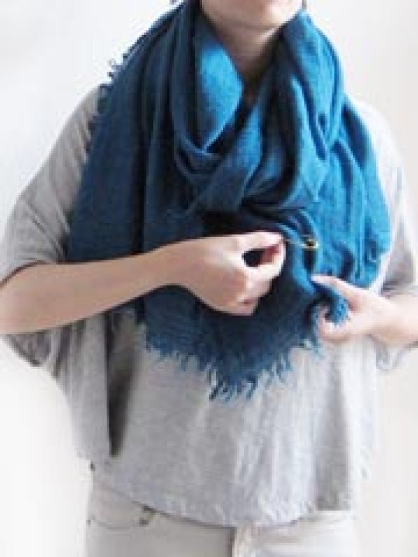 A comprehensive collection of various ways to tie a scarf, and 60 ways to tie a long scarf