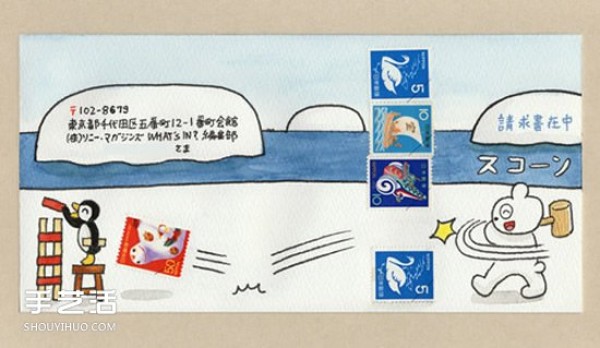 The creative hand-painted envelope combined with stamps makes me want to write a letter after reading it! 