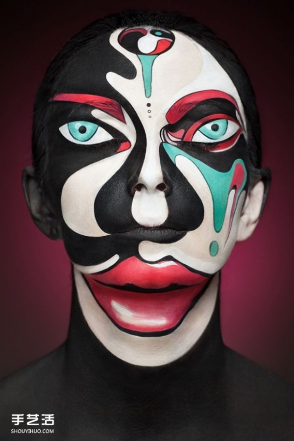 The facial makeup art that becomes three-dimensional and become 2D, see if you will be fooled