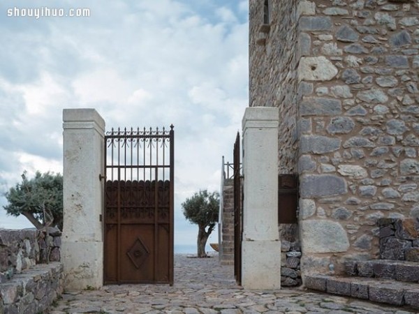 TAINARON BLUE, a resort hotel in the southern tip of Greece 